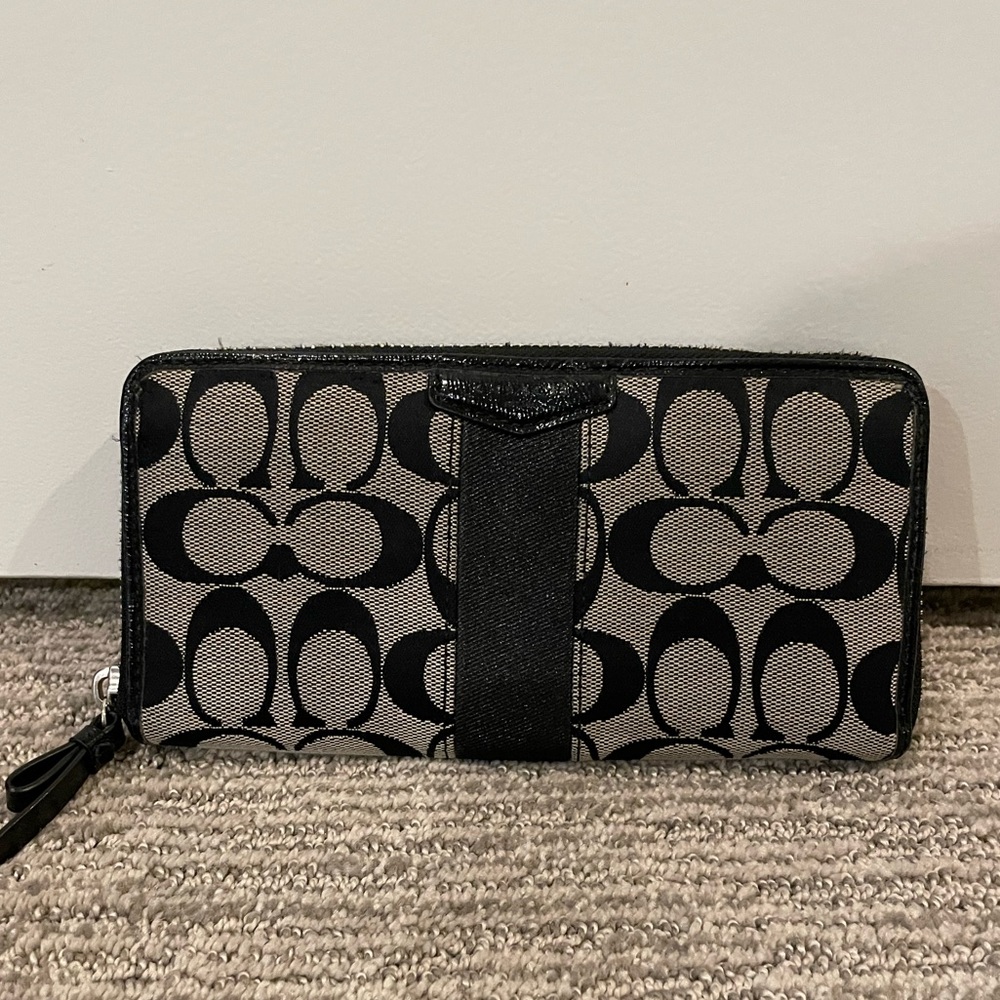 Classic Coach Canvas Wallet